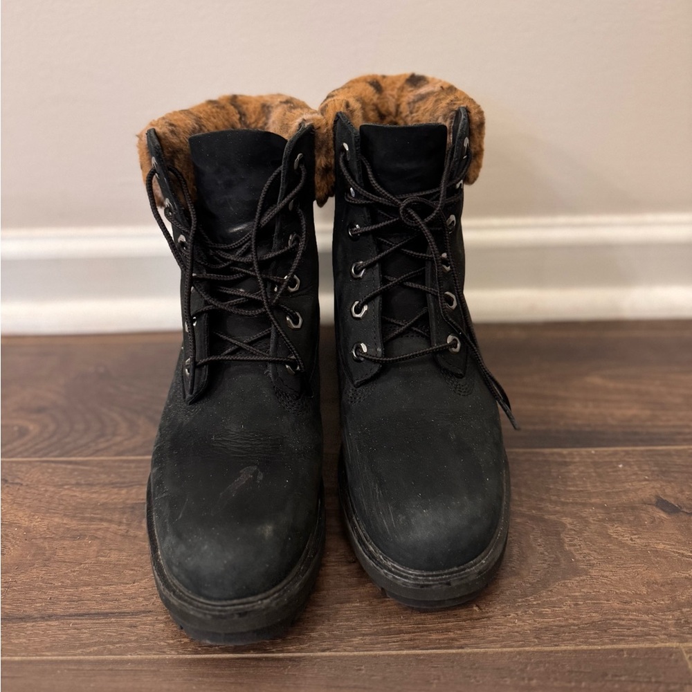 Black Fur-Lined women’s boot